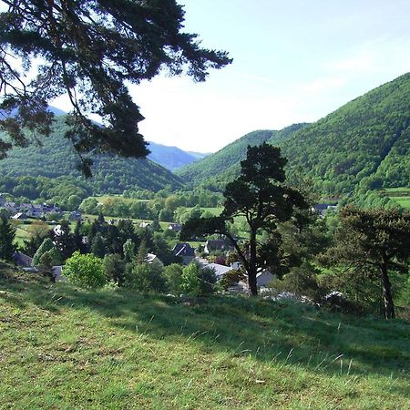 grange rénovée en gîte/maison/chalet Arreau Exterior foto